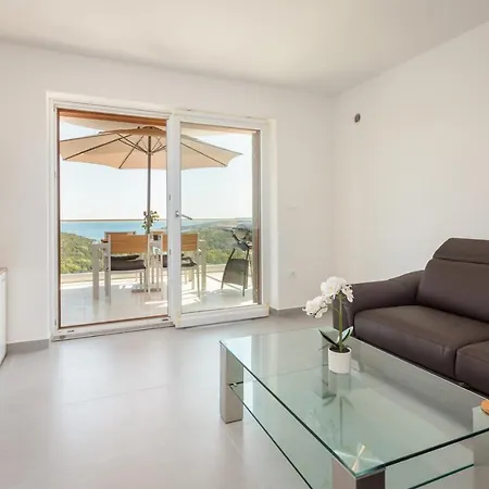 Bella Vista * Peruški